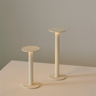 Host portable bordlampe cream white fra HAY flere størrelser